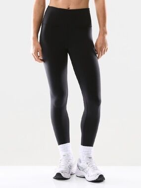 Aritzia hi-rise legging, Black, size 12